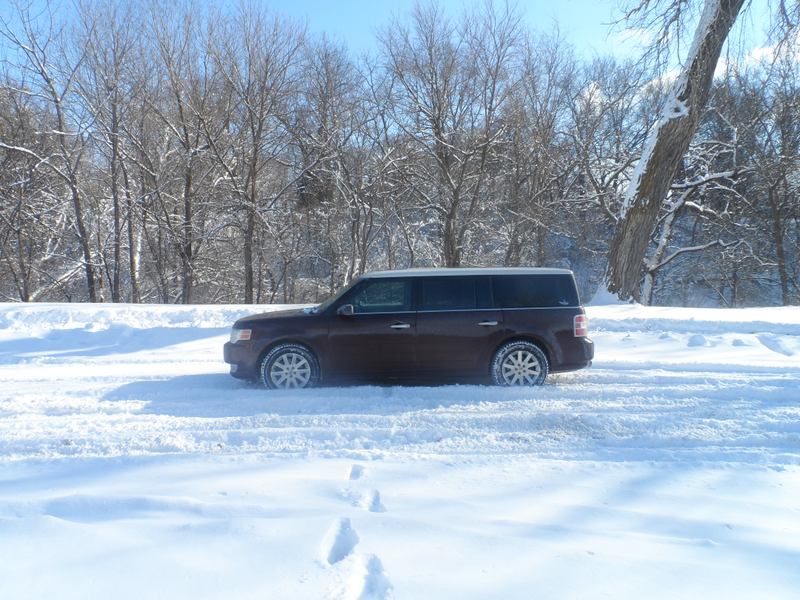 Illustration for article titled Snowy Box Photo Dump